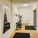 Business & Fitter Lejlighed