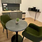 Business & Fitter Lejlighed Schwabach